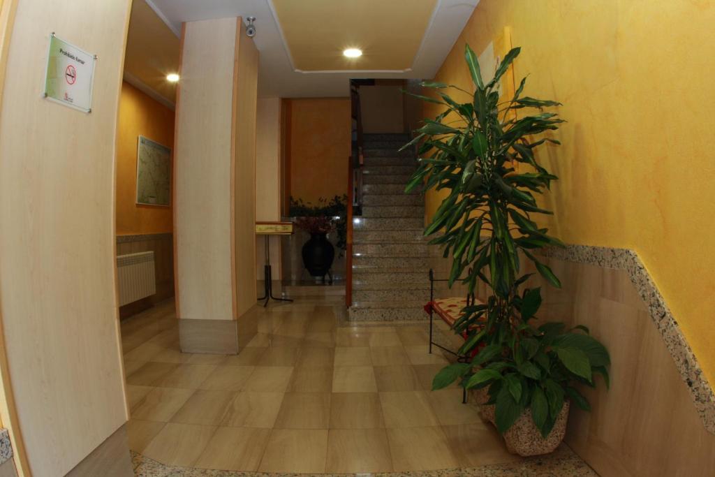 Hostal Torres Сан-Леонардо-де-Ягуэ Экстерьер фото